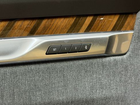 New 2026 Cadillac Escalade ESV Platinum Sport AWD/4WD image 25