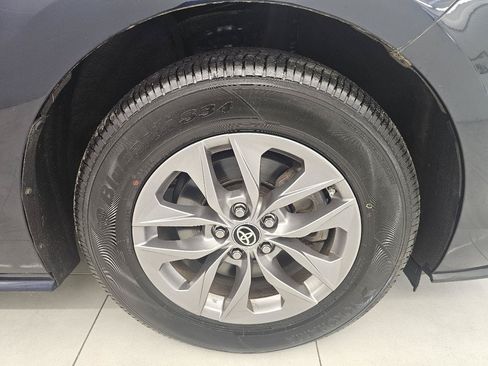 Used 2021 Toyota Sienna XLE w/ XLE Plus Package AWD/4WD image 27