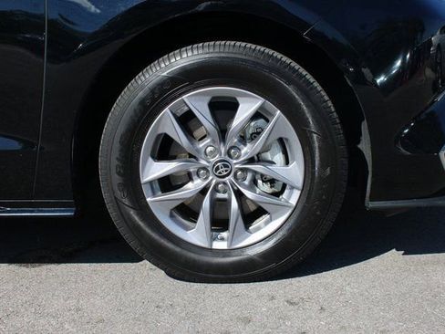 Used 2024 Toyota Sienna XLE image 49