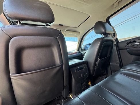 Used 2013 GMC Yukon XL SLT AWD/4WD image 24