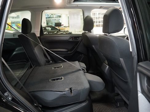 Used 2018 Subaru Forester 2.5i Premium image 31