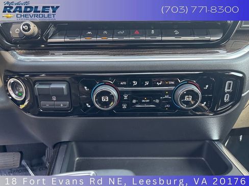 Used 2025 Chevrolet Silverado 1500 LT Trail Boss w/ Convenience Package II AWD/4WD image 20