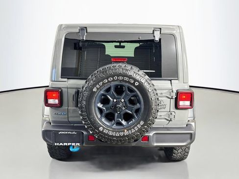 Used 2023 Jeep Wrangler Unlimited w/ Cold Weather Group AWD/4WD image 8