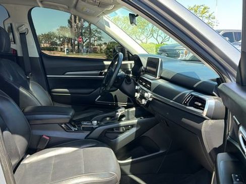 Used 2022 Kia Telluride S AWD/4WD image 11