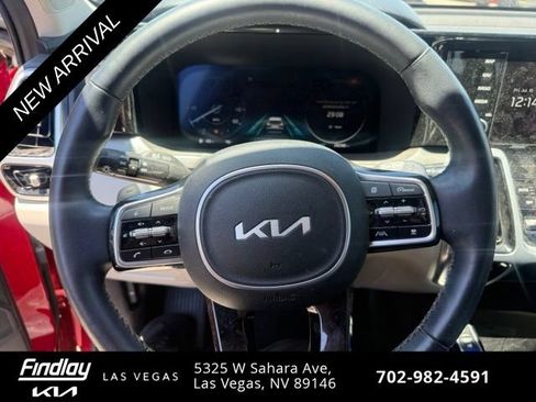 Certified 2023 Kia Sorento SX Prestige AWD/4WD image 8