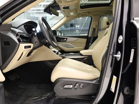 Used 2025 Acura MDX w/ Technology Package image 12