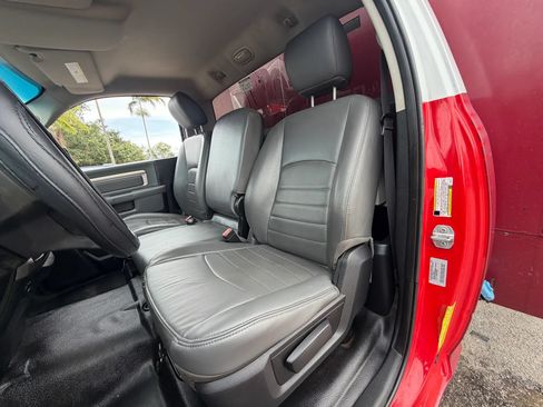 Used 2017 RAM 5500 Tradesman w/ Power & Remote Entry Group RWD image 18