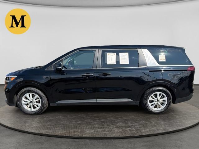 Certified 2024 Kia Carnival LX FWD image 3