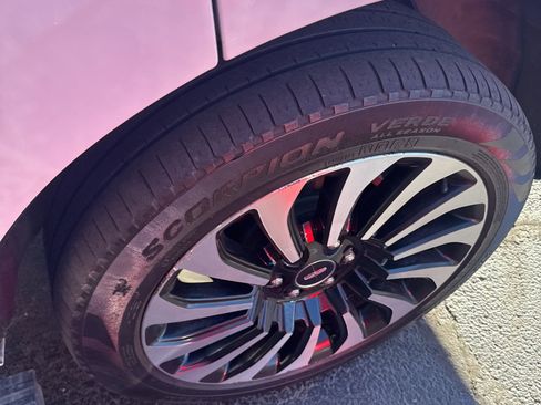 Used 2020 Lincoln Navigator Reserve w/ Equipment Group 208A Reserve image 8