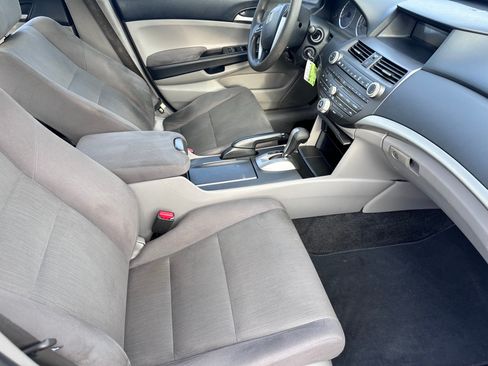 Used 2012 Honda Accord LX image 9