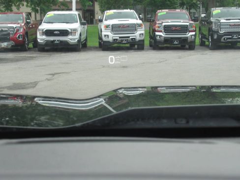 Used 2023 GMC Canyon Denali w/ Denali Black Edition AWD/4WD image 33