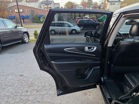 Used 2020 INFINITI QX60 Luxe w/ Essential Package image 13