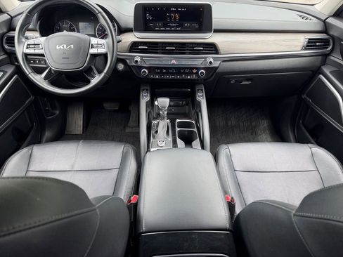 Used 2022 Kia Telluride EX FWD image 18