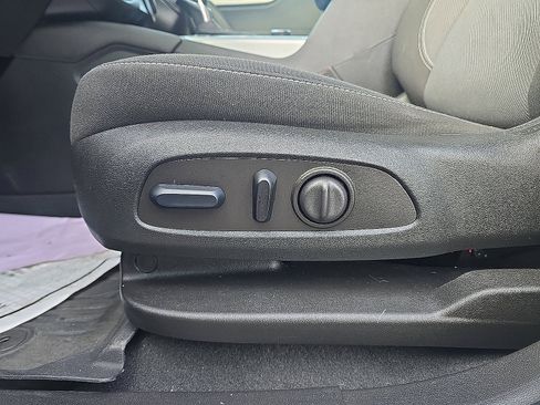 Used 2023 Chevrolet Blazer LT w/ Convenience Package image 13