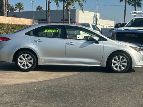 Used 2023 Toyota Corolla LE image 3