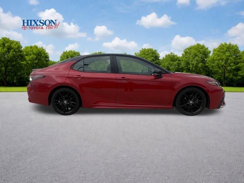 Used 2021 Toyota Camry XSE image 8