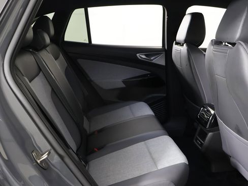 Used 2023 Volkswagen ID.4 Pro image 30
