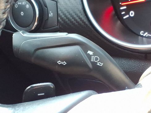 Used 2018 Ford Mustang Coupe RWD image 20