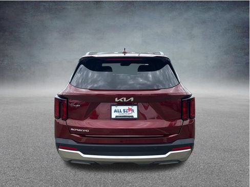 Used 2025 Kia Sorento EX FWD image 8