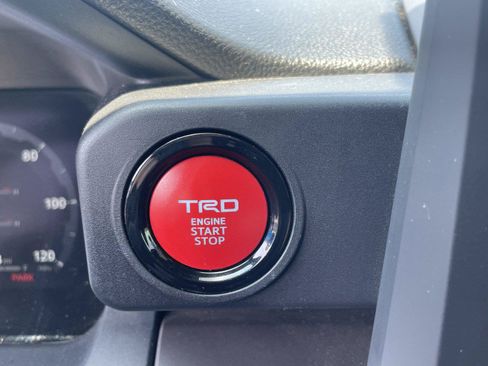 Used 2025 Toyota Tacoma TRD Off-Road AWD/4WD image 22