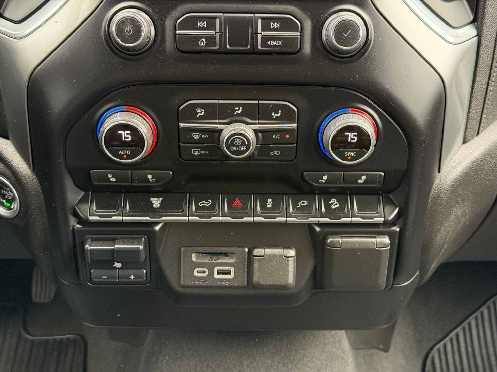 Used 2022 Chevrolet Silverado 3500 LTZ w/ Gooseneck/5TH Wheel Package AWD/4WD image 34