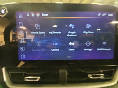 Certified 2025 Chevrolet Equinox LT w/ Safety and Technology Package image 17