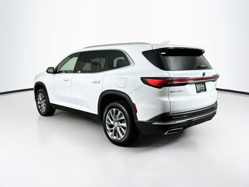 Used 2025 Buick Enclave Preferred FWD image 5