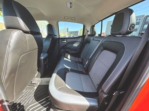 Used 2019 Chevrolet Colorado Z71 AWD/4WD image 23