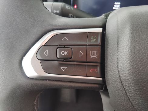 Used 2025 Jeep Compass Limited w/ Elite Group image 15