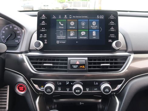 Used 2019 Honda Accord Sport image 16