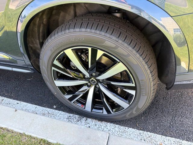 New 2026 Volvo XC90 T8 Core w/ Protection Package Premier AWD/4WD image 5