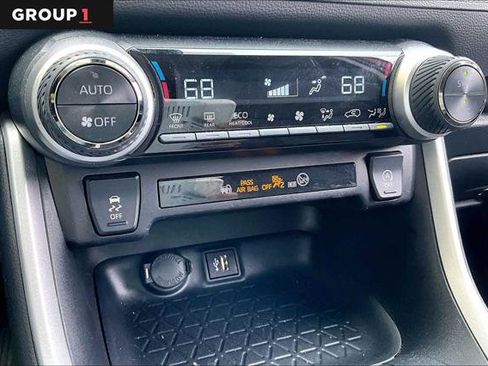 Certified 2025 Toyota RAV4 XLE AWD/4WD image 34