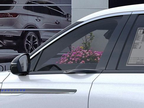 New 2026 Lincoln Nautilus Premier image 20