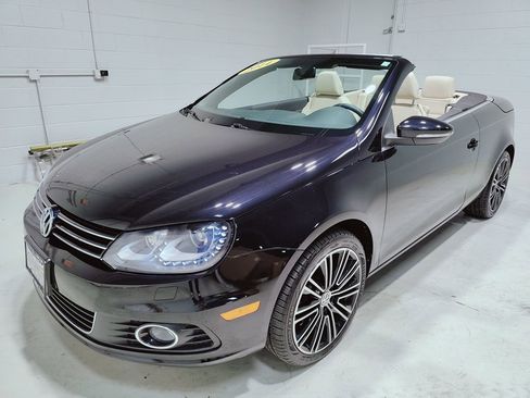 Used 2014 Volkswagen Eos FWD image 19