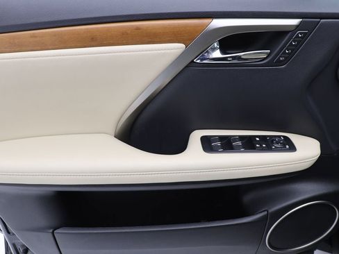 Used 2022 Lexus RX 350 350 w/ Premium Package image 16