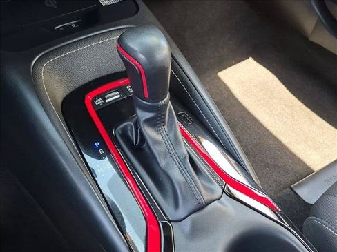 Used 2024 Toyota Corolla SE w/ SE Package FWD image 12