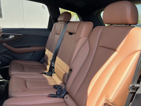 Used 2025 Audi Q7 2.0T Premium Plus w/ Premium Plus Package image 34