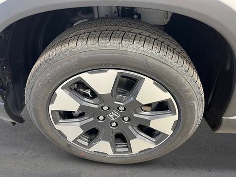 New 2026 Honda Pilot Elite image 13