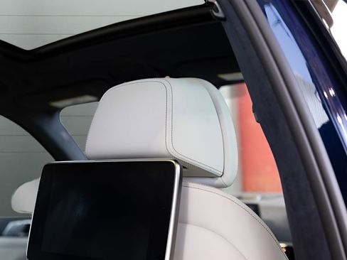 Used 2020 BMW X7 M50i w/ Dynamic Handling Package AWD/4WD image 83