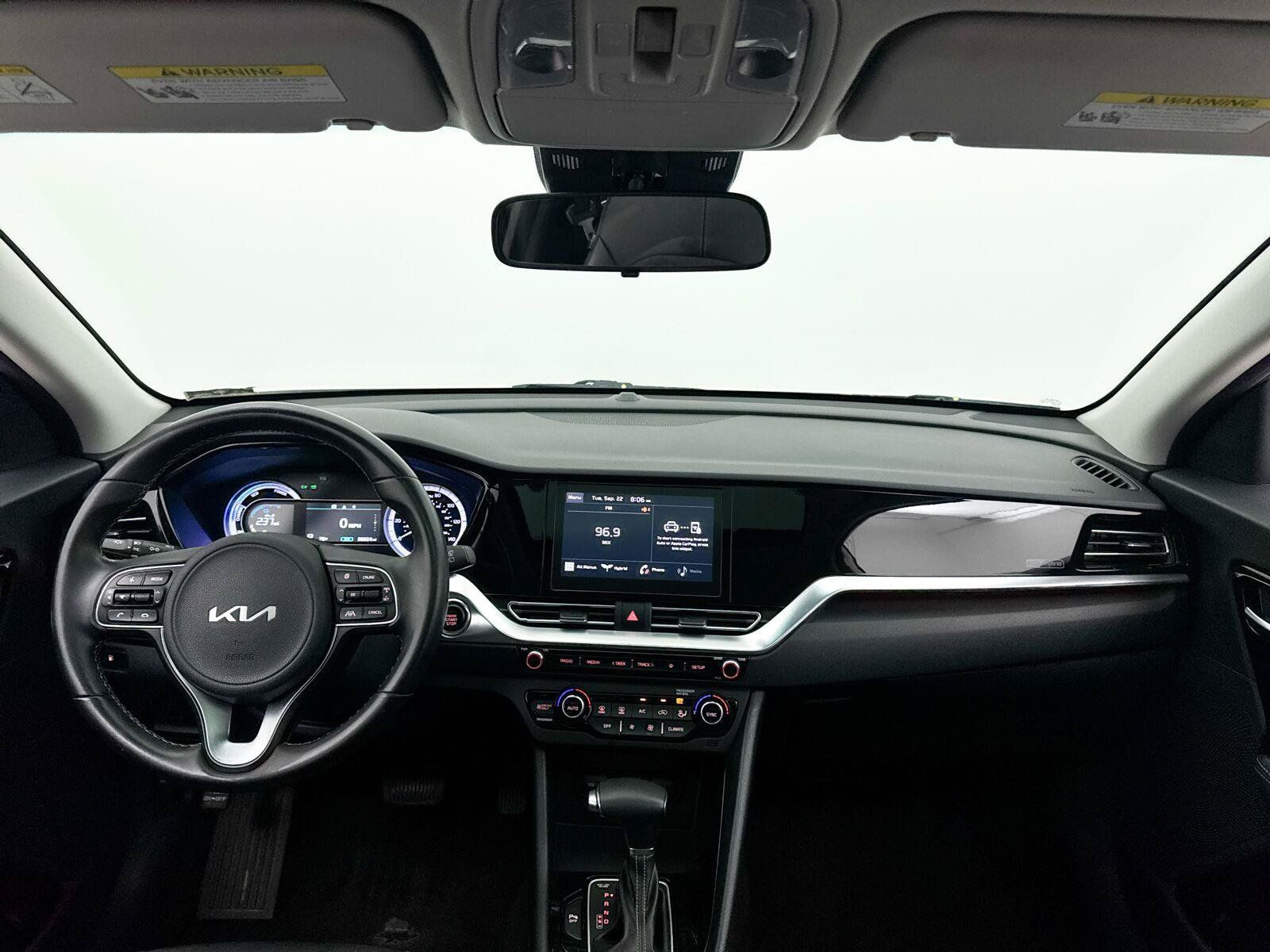 Used 2022 Kia Niro LXS FWD image 19