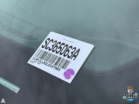 Used 2020 Jeep Cherokee Latitude Plus image 33