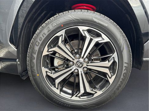 Used 2023 Toyota RAV4 XSE w/ Premium Package AWD/4WD image 8