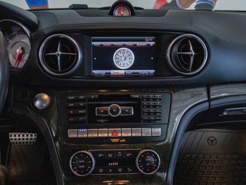 Used 2016 Mercedes-Benz SL 400 image 3
