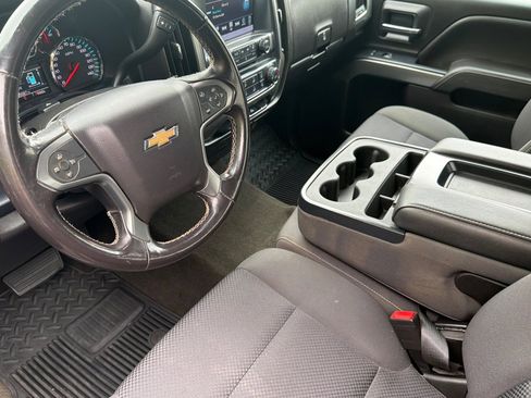 Used 2018 Chevrolet Silverado 1500 LT AWD/4WD image 10