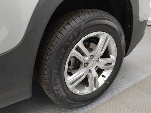 Used 2020 GMC Terrain SLE w/ Driver Convenience Package image 31