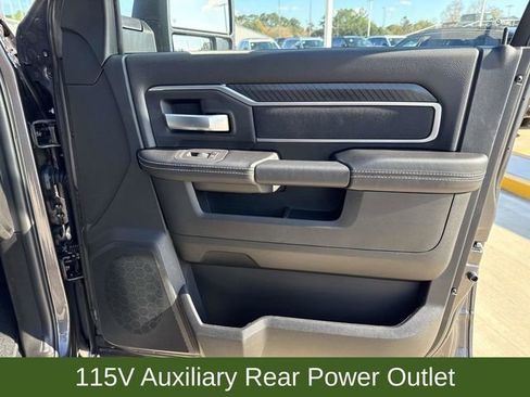 Used 2025 RAM 2500 Big Horn image 17