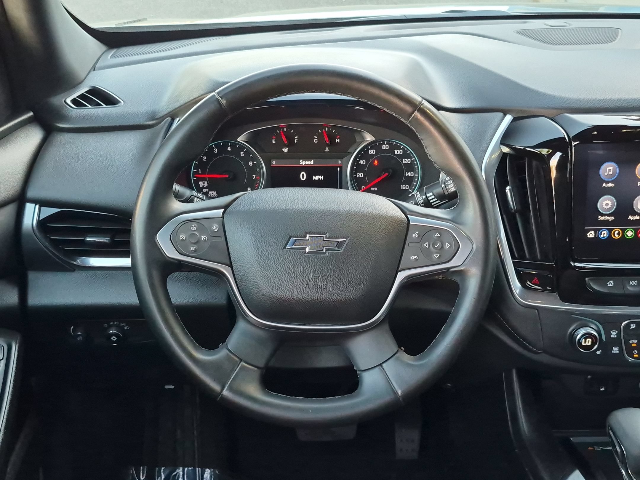 Used 2023 Chevrolet Traverse LT FWD image 13