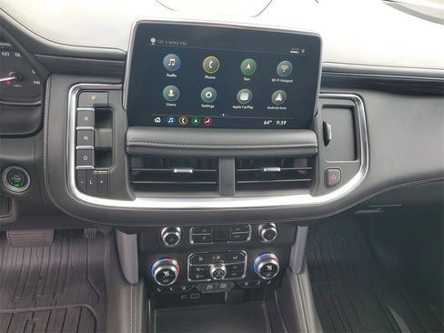 Used 2021 GMC Yukon XL SLT w/ SLT Premium Package image 16