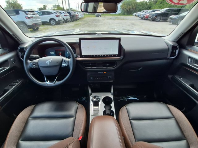 Used 2025 Ford Bronco Sport Outer Banks w/ Outer Banks Tech Package+ AWD/4WD image 23