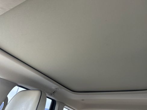 Used 2020 Jeep Grand Cherokee Overland image 29